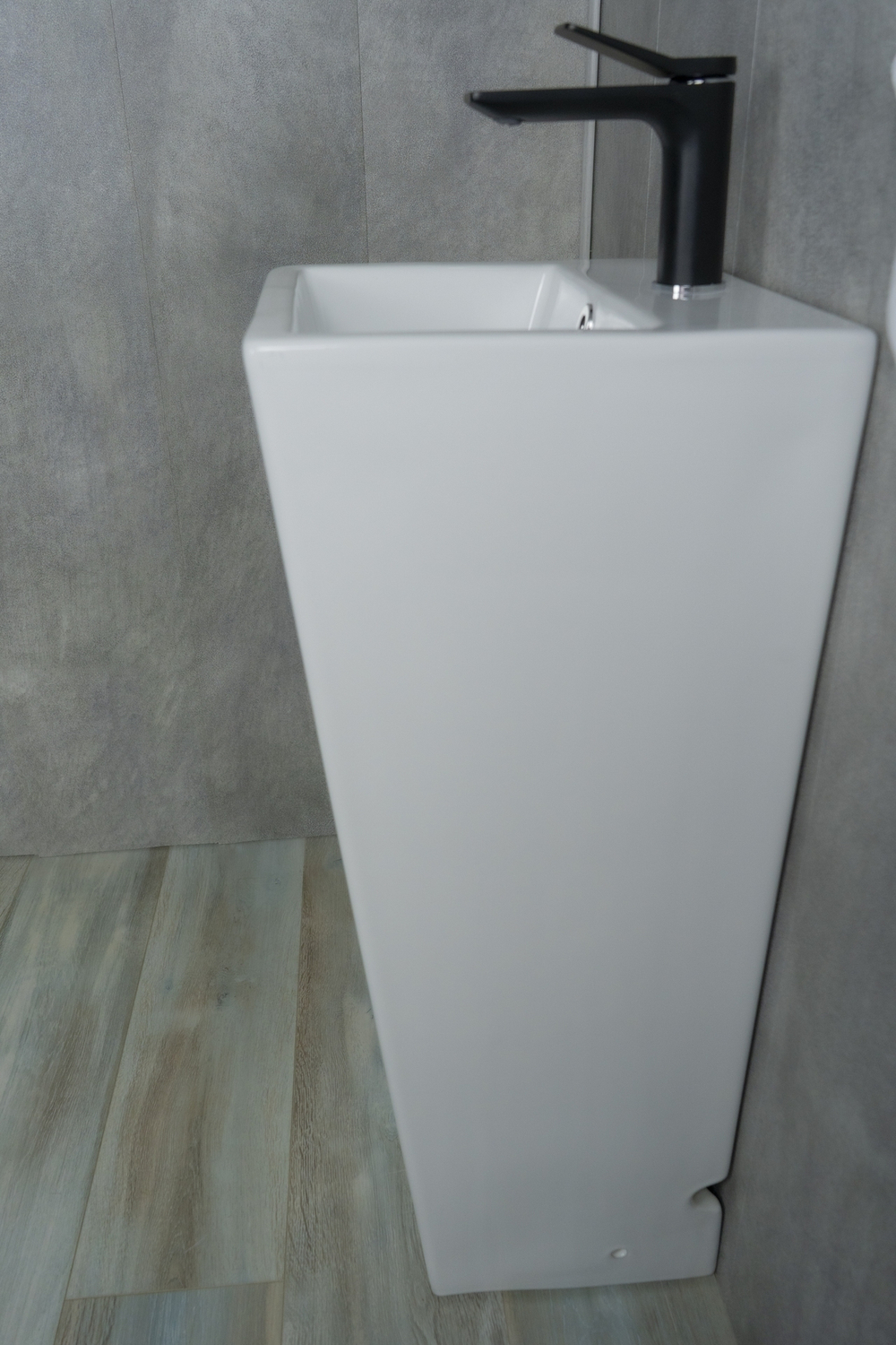 Раковина Gid Nb147 81104 накладная белая 34x33x85