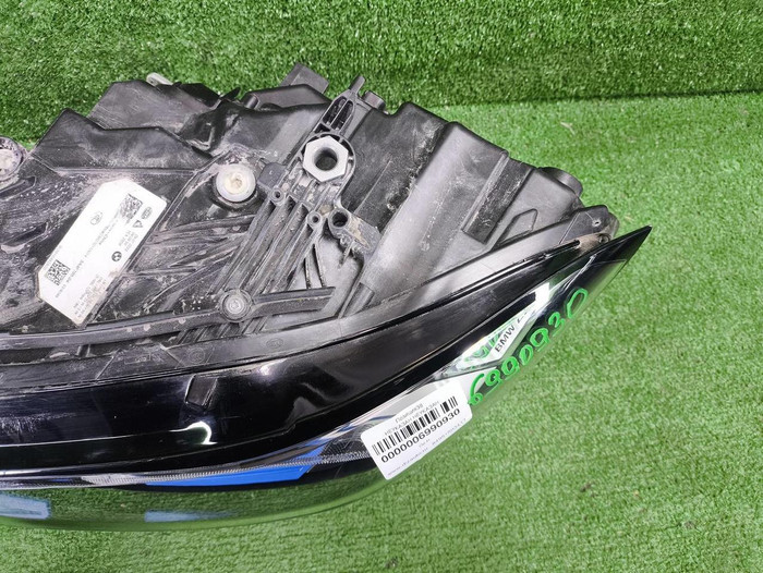 Фара левая BMW 3er G20 (2022-н.в.) LED (В сборе)