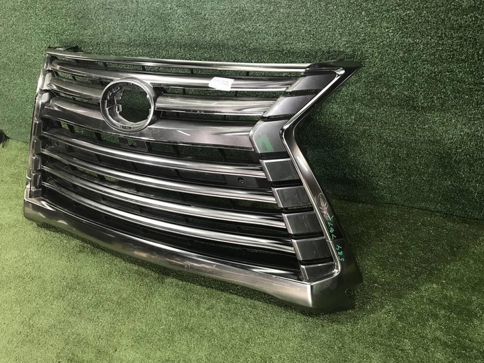 Решетка радиатора Lexus LX 3 (2015-2023)