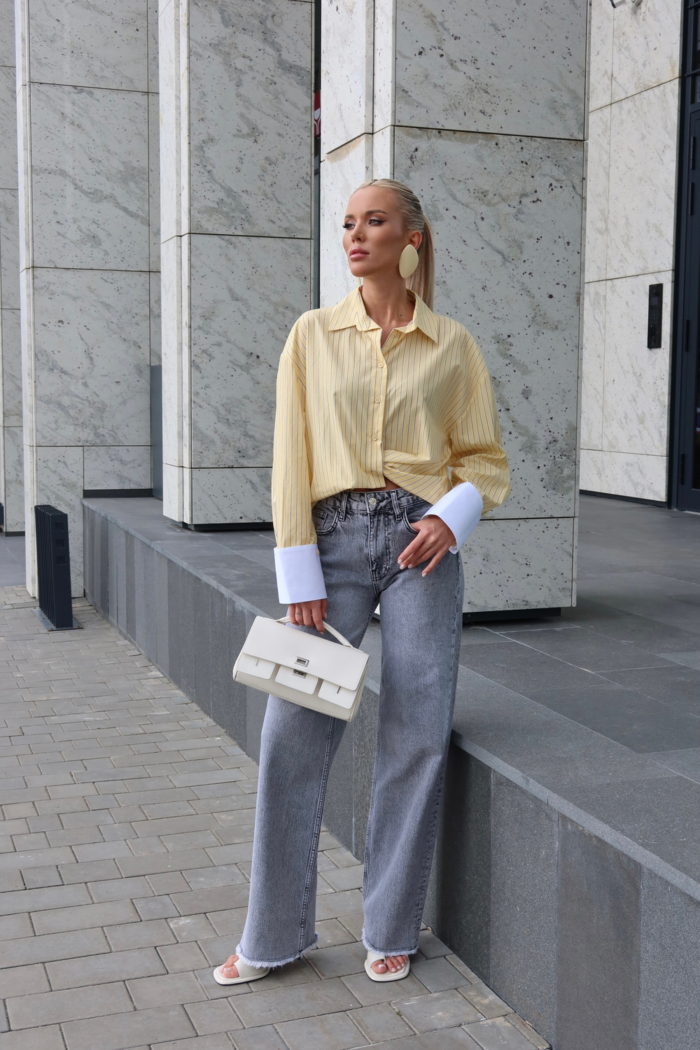 Рубашка из хлопка с широкими манжетами