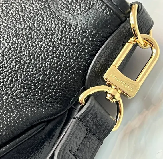 Сумка Louis Vuitton Trianon PM черный