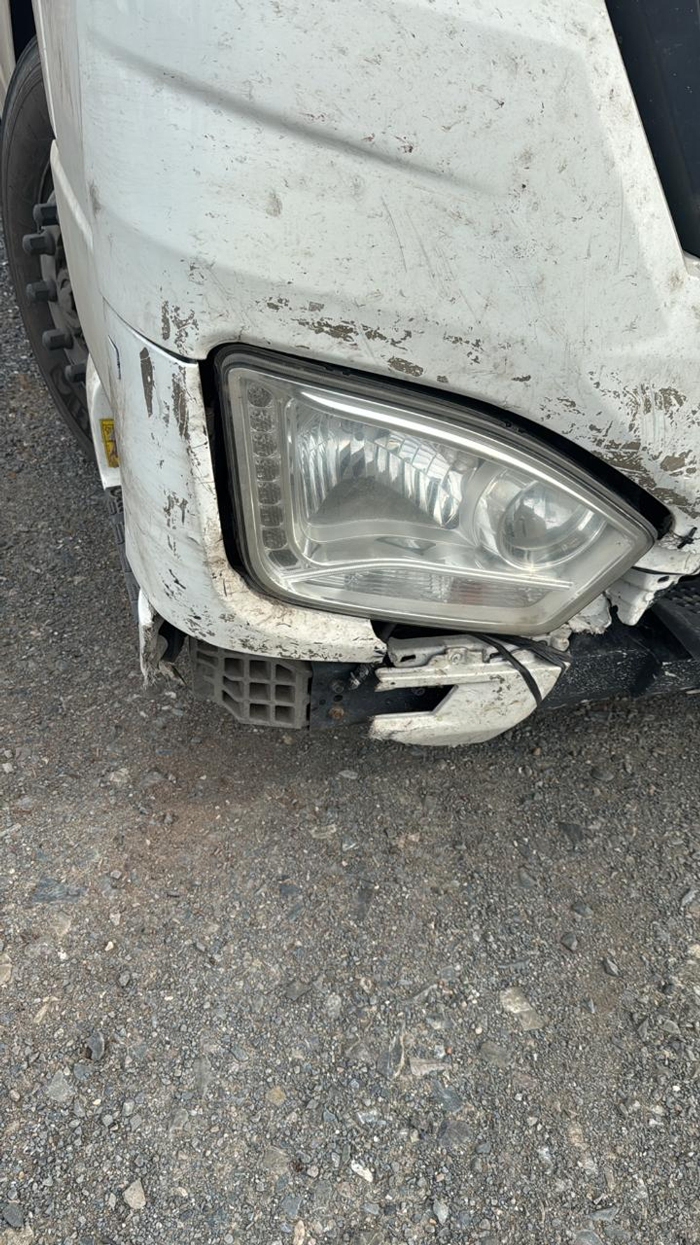 Foton AUMAN 4x2 Седельный тягач BJ4189SLFKA (Дизельный, 11,8 л, 470 л.с. АТ)