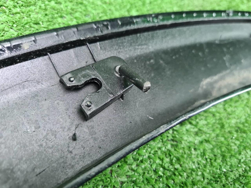 Расширитель передний левый Geely Tugella (19-24)