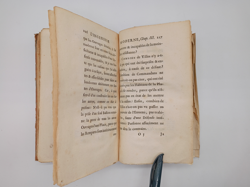 "Lingenieur moderne, ou Essai de fortification". Par. le Baron F. D.R. 1744 г.