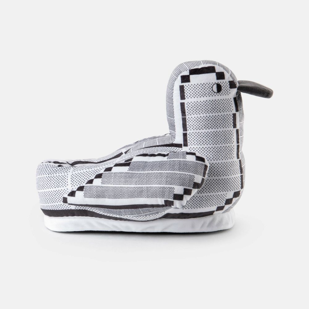 Тапочки Яндекс «Запускаем гуся» бело-черные