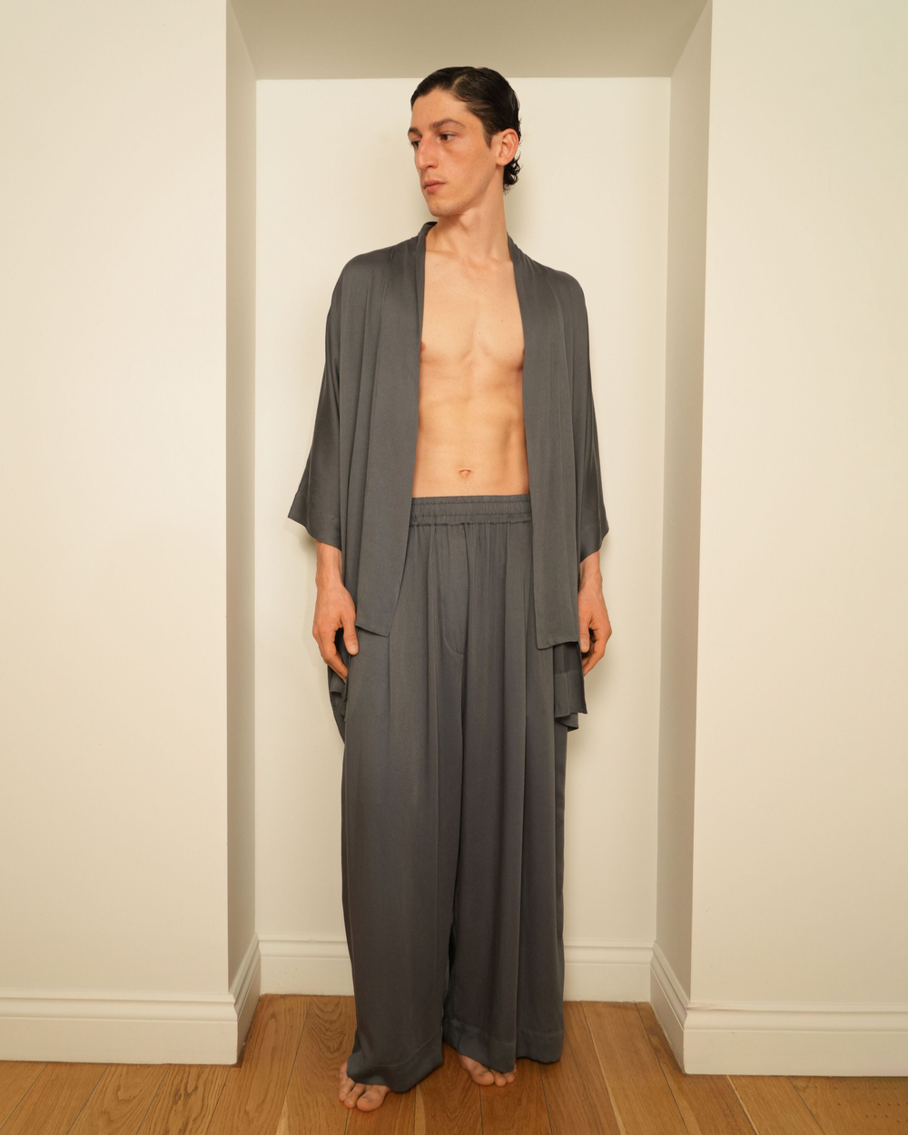 Брюки мужские серые