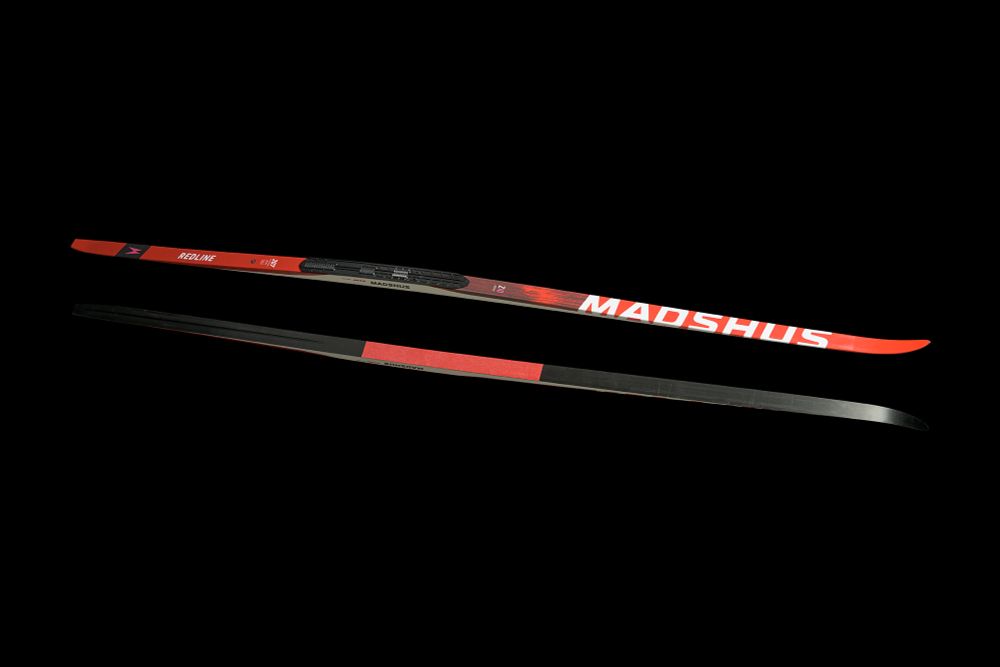 Профессиональные лыжи Madshus Redline ZERO (2025/2026) для классического хода с базовой структурой