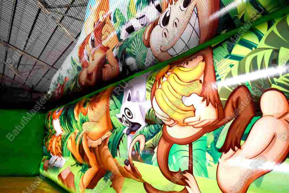 Коммерческий надувной батут "Непроходимые джунгли" 7.5*5*6 м