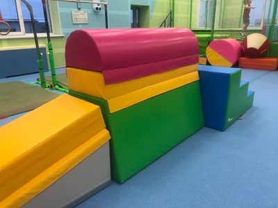 Детские мягкие гимнастические модули маты "Игровые спортивные залы" (набор)