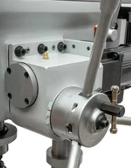 Винт для крепления пластин Sumake к ST-7211