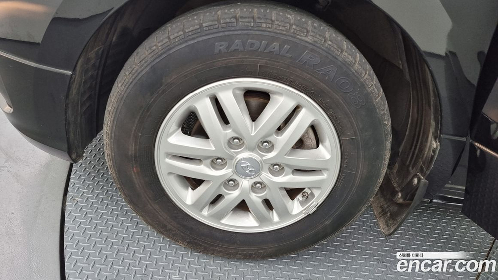 Hyundai The New Grand Starex Van 5-и местный (09.2020)