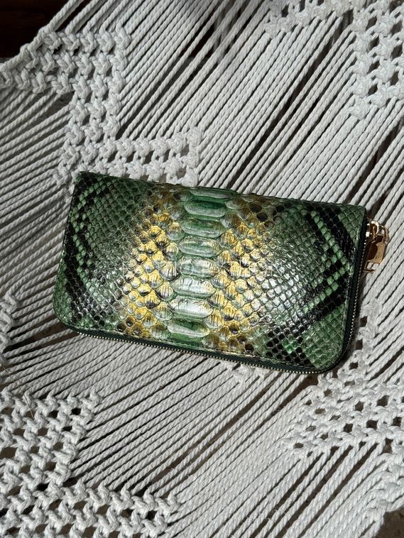 Кошелек из кожи питона на замке WA-256