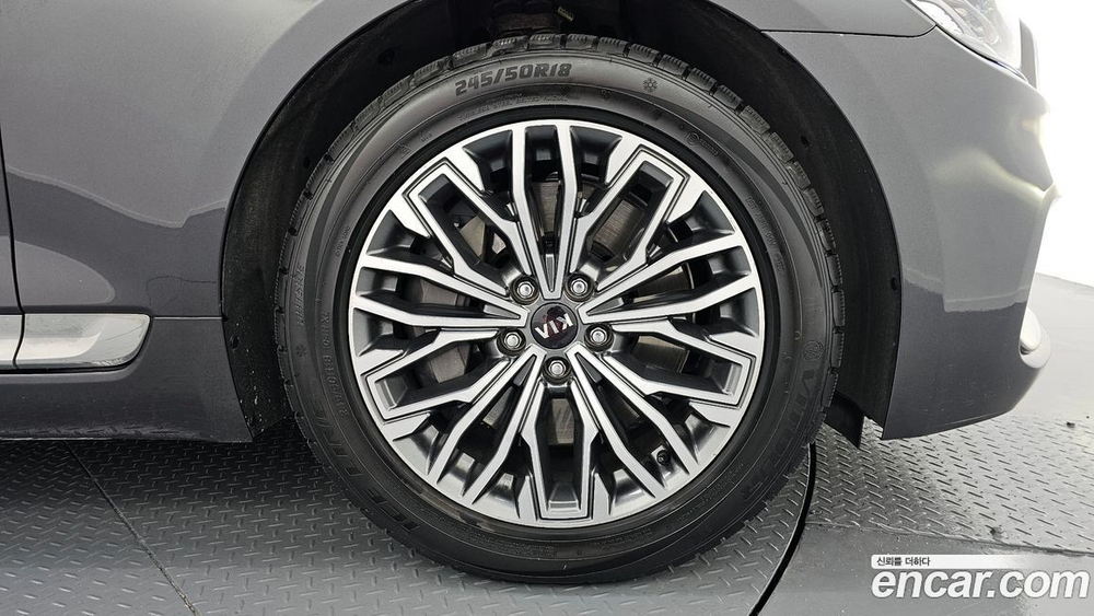 Kia The K9 (Quoris/K900) 3.8 GDI AWD (02.2020)
