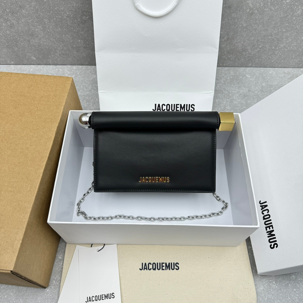 Jacquemus Rond Carre 19 cm