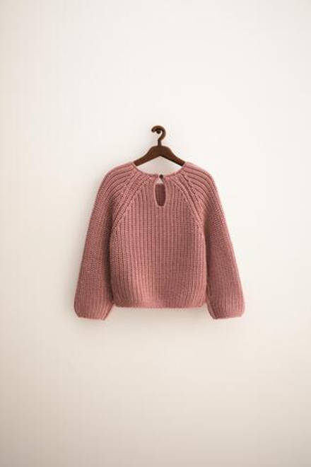ZARA TIMELESS — ТРИКОТАЖНЫЙ ДЖЕМПЕР С ВЫШИВКОЙ В ВИДЕ ЦВЕТОВ, МЯГКИЙ РОЗОВЫЙ