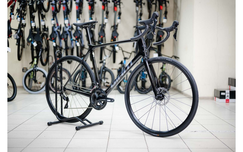 Шоссейный велосипед Giant TCR Advanced Disc 2 Pro Compact (2022)