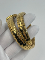 Часы на эластичном браслете