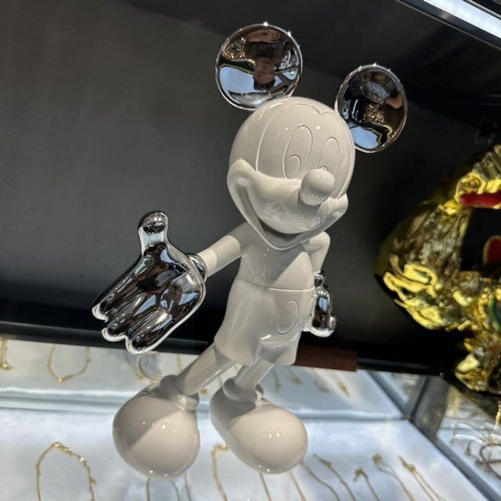 Фигурка
