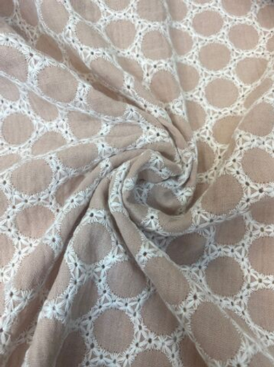 Ткань натуральный хлопок 100%с вышивкой (Италия) ш-130см цена за отрез 1,80м