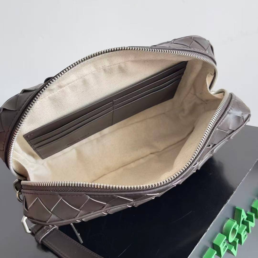 Клатч Bottega Veneta