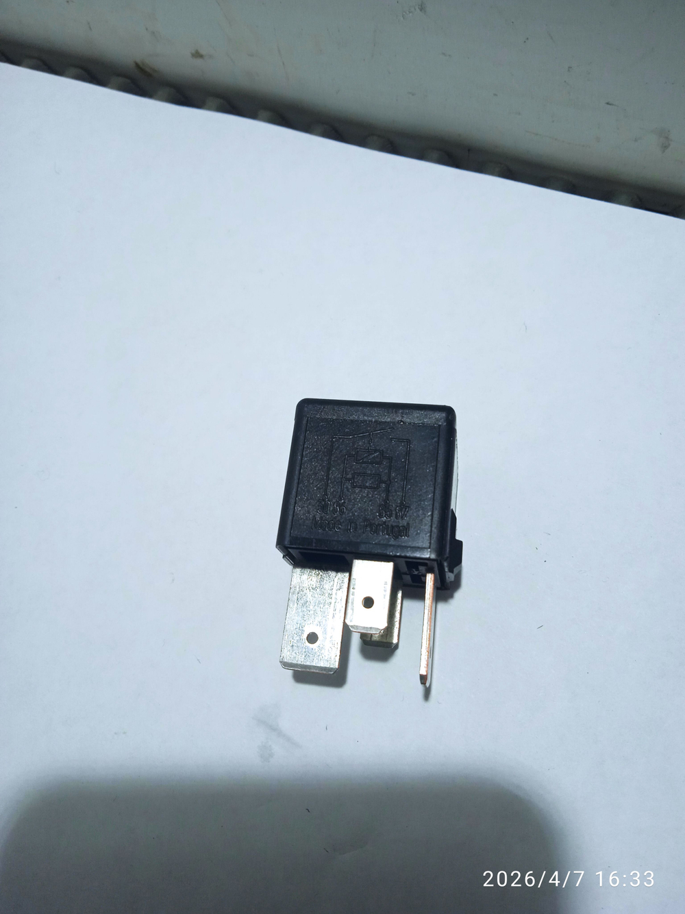 Реле 4 контактное (460) Шкода Октавия А5 1,4 BUD Б/У