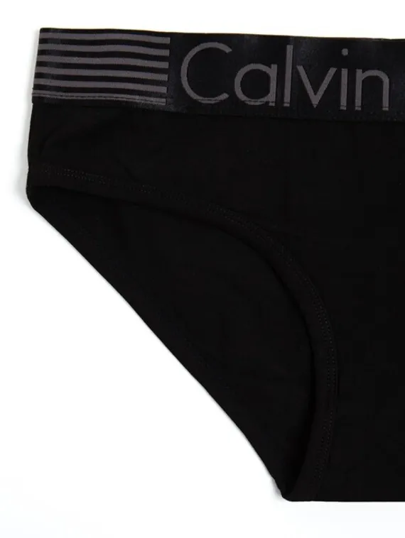 Комплект женский (топ с тонкими лямками, трусы), цвет чёрный МИКС, размер 44-46