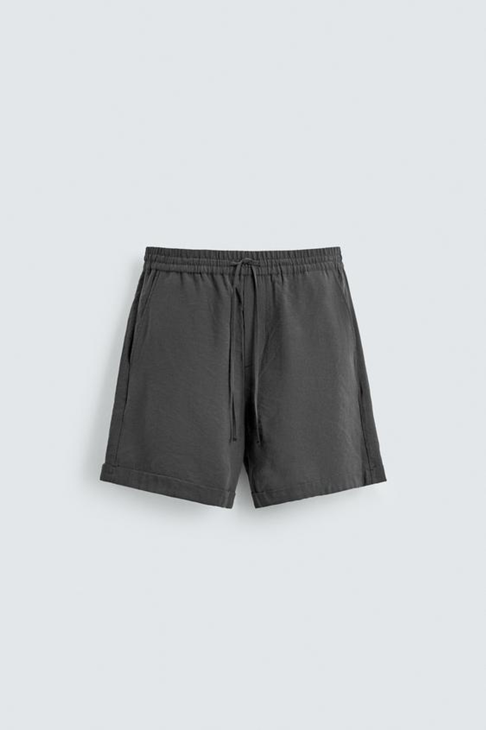 ZARA ШОРТЫ RELAXED FIT ИЗ СТРУЯЩЕЙСЯ ТКАНИ, ЧЕРНЫЙ