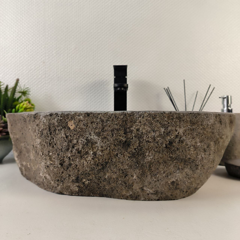Раковина из речного камня RS-65213 57*38*15 0862