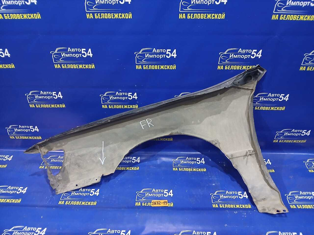 Крыло переднее правое TOYOTA VISTA 1990