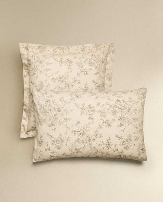 ZARA HOME НАВОЛОЧКА С ЦВЕТОЧНЫМ ПРИНТОМ, БЕЖЕВЫЙ