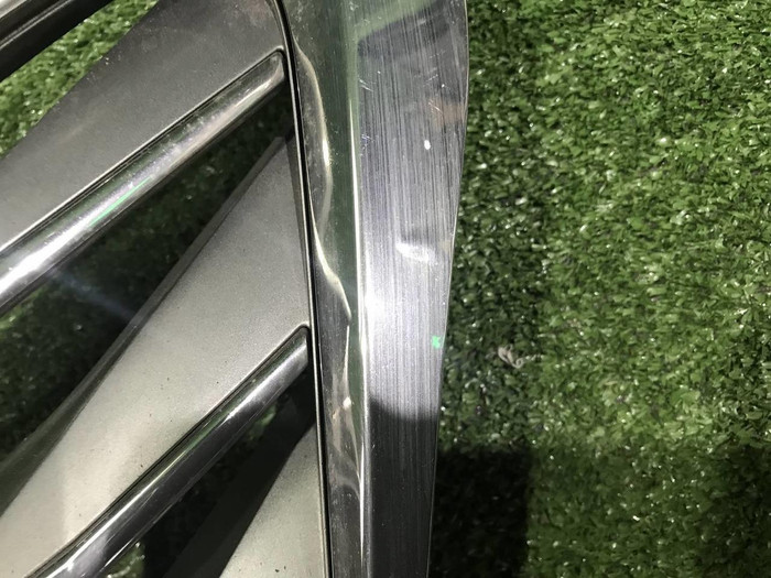 Решетка радиатора Lexus LX 3 (2007-2012)