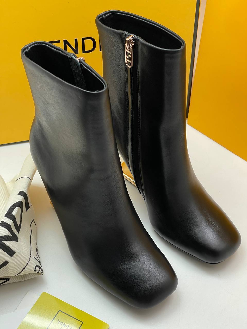 Ботильоны Fendi