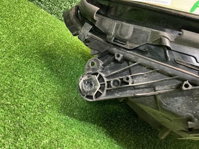 Битая Фара правая Mercedes GLE W166 (15-18) LED