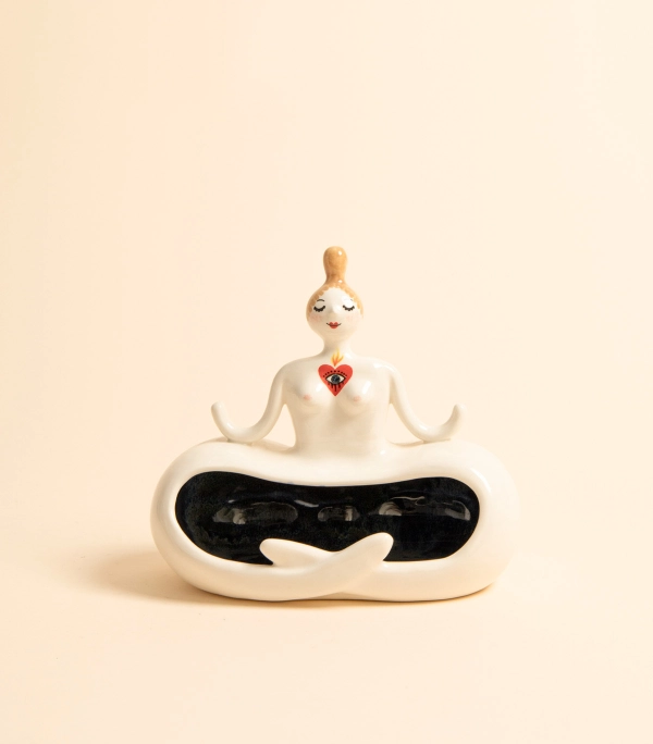 Фигура – Хранительница с сердцем | ВАЗАНЕВАЗА