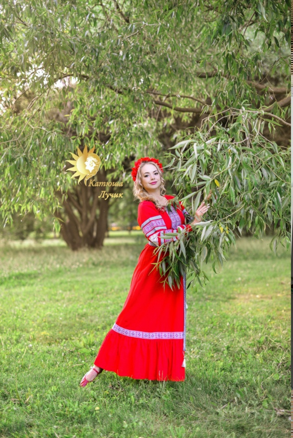 Платье "Любава" с голубыми узорами