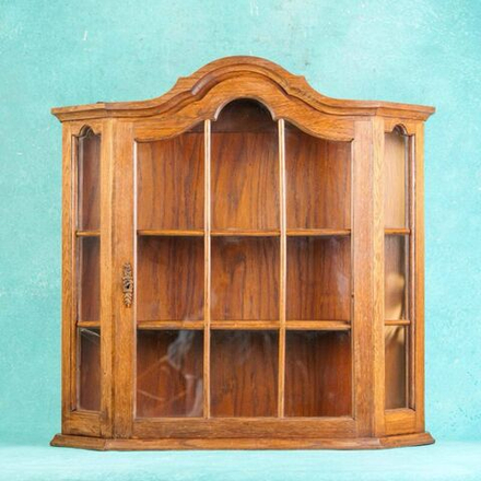 Винтаж: Настенная винтажная витрина