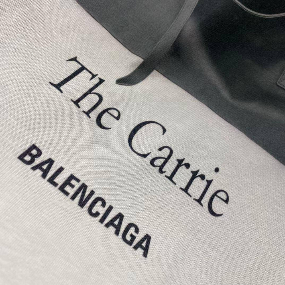 Футболка Balenciaga