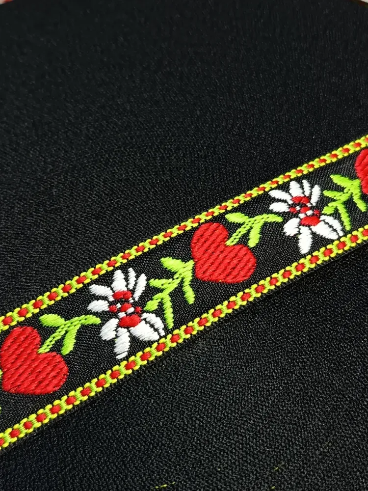 Тесьма жаккард, ш. 2,5 см