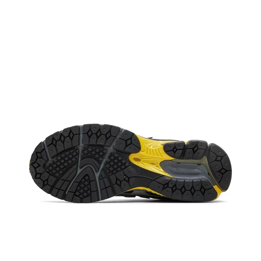 New Balance 1906R "Yellow Black"