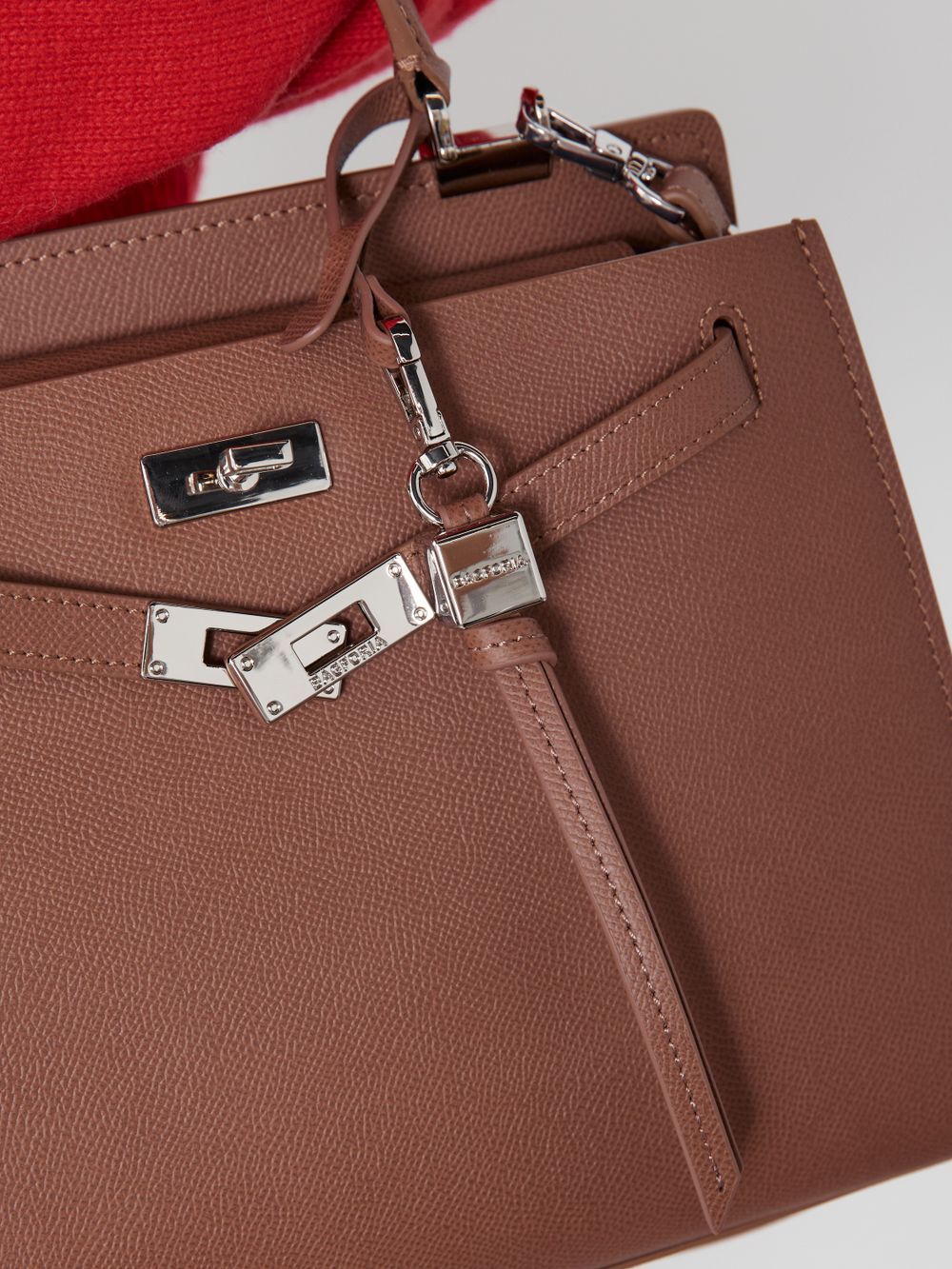 БРЕЛОК CHARM 01 EPSOM CARAMEL