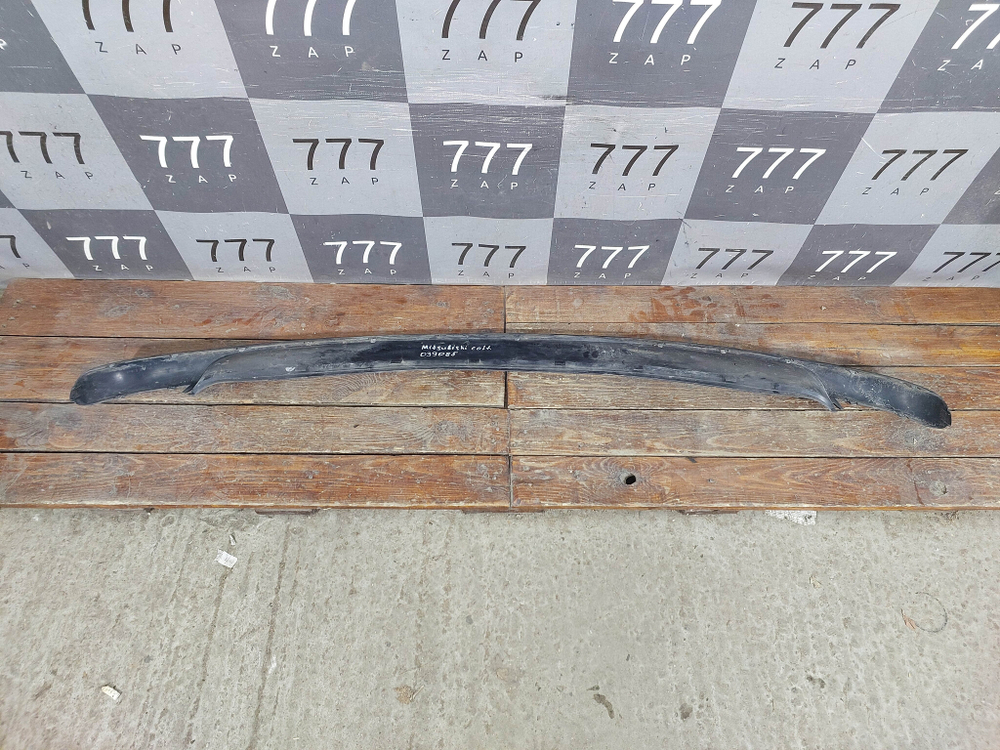 Накладка заднего бампера Mitsubishi Colt 6 02-12 Б/У Оригинал MN105270