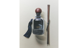 Zara Home Аромадиффузор Luminous Saffron 190 мл, тростниковые палочки микадо, аромат парфюмированный, Золотой