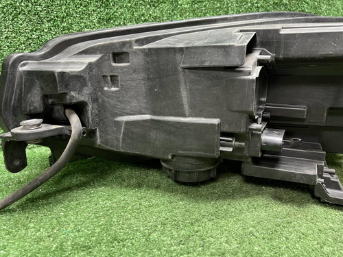 Фара правая VW Tayron 1 (2022-н.в.) LED