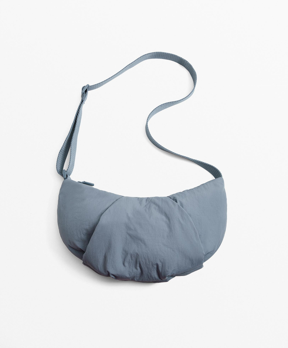 OYSHO Стеганая мини-сумка с плечевым ремнем, лавандовый