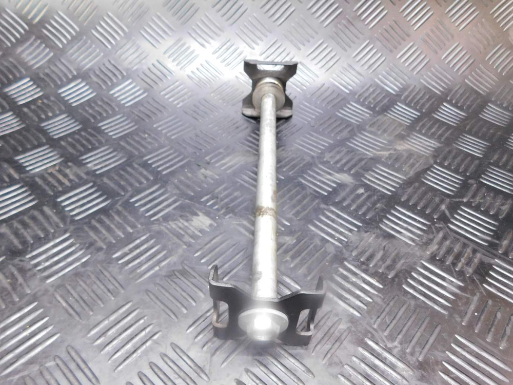 Ось заднего колеса Kawasaki Ninja 250R