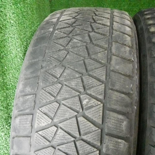 Шина Комплект шин Bridgestone Blizzak DM-V2 285/45 R22
