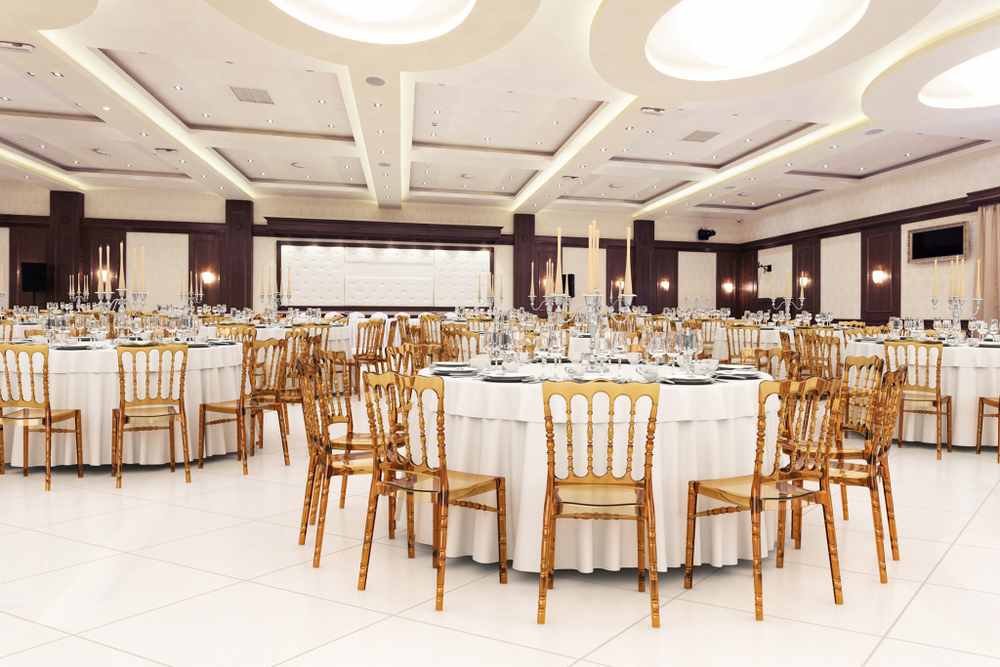 Стул прозрачный Siesta Contract Opera, янтарный