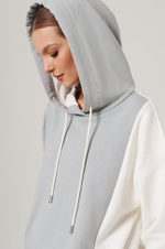 23151 Худи женский (серый / молочный)