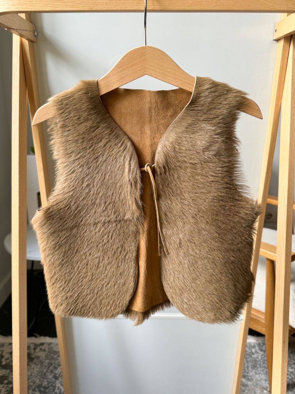 Меховой жилет Bonpoint, 104