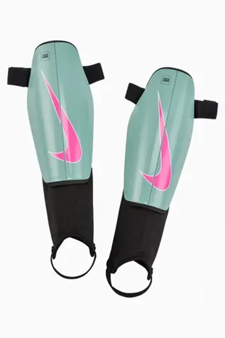 Футбольные щитки Nike Charge - серый